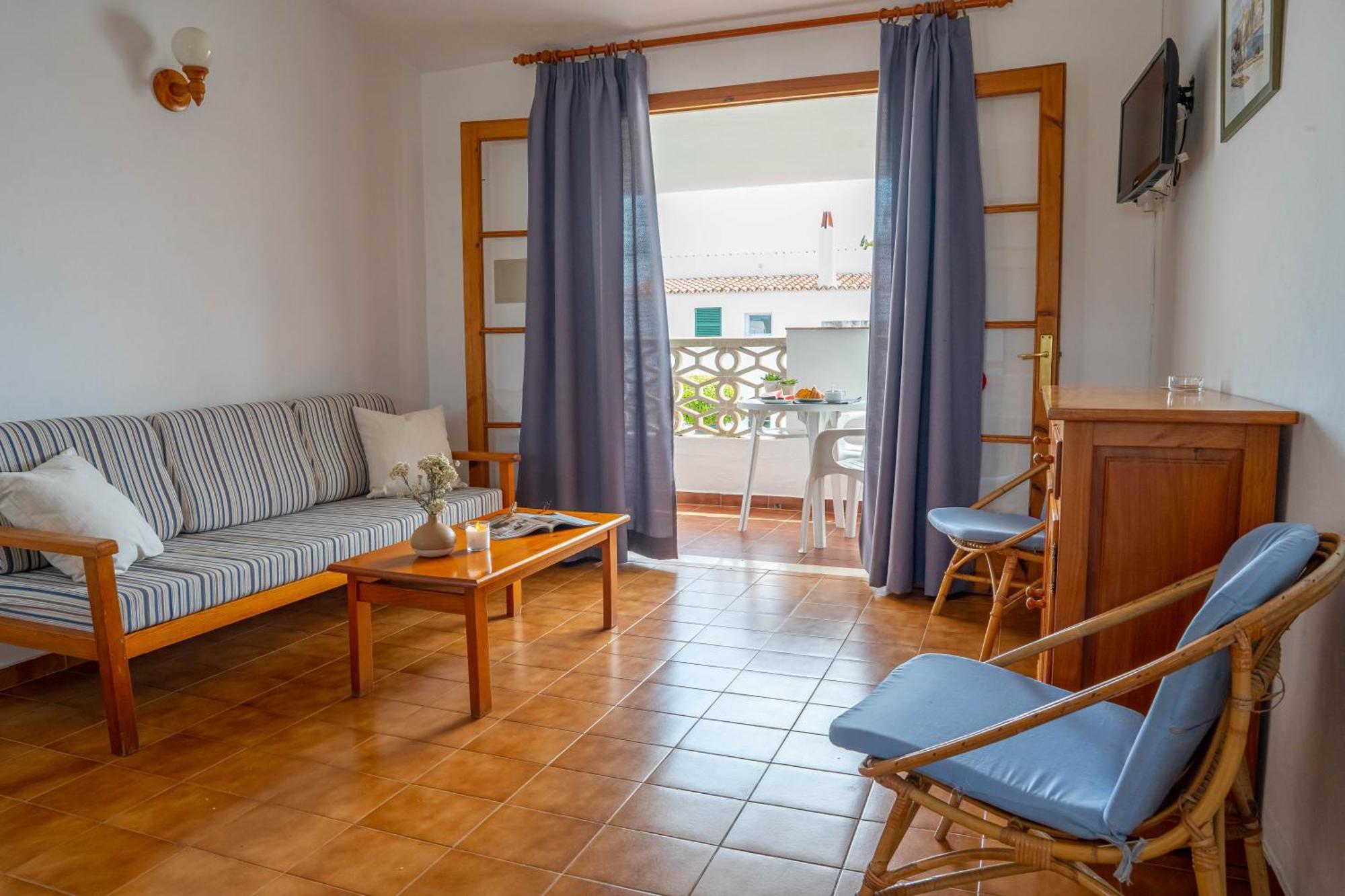 Apartamentos Sa Caleta Ngoại thất bức ảnh
