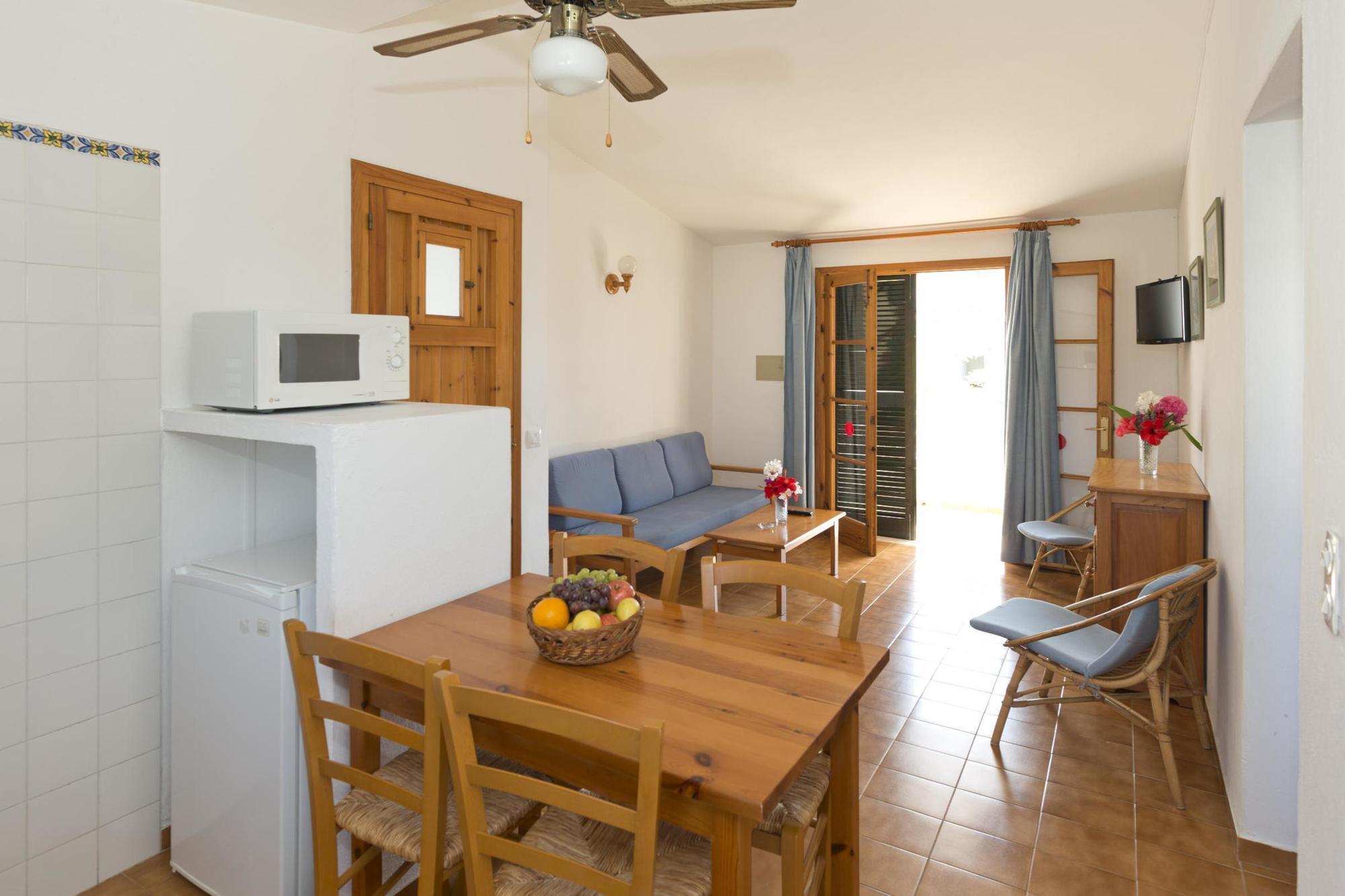 Apartamentos Sa Caleta Ngoại thất bức ảnh